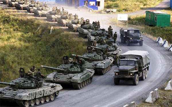 Азербайджан стянул войска к лезгино-лезгинской границе