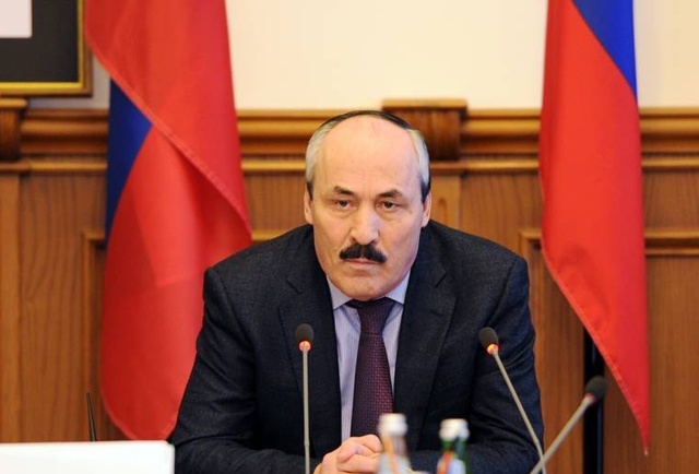 Рамазан Абдулатипов отправит в отставку главу Дербентского района