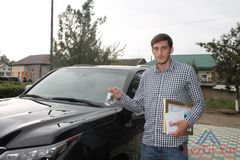Абдурахиму Исаеву подарили Lexus LX 570, а Джавиду Гамзатову Toyota Land Cruiser 200 (Фото)