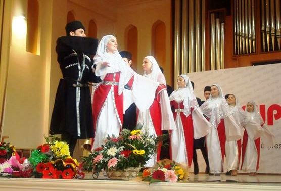 Ансамбль «Сувар» проведет концерт в честь годовщины Гейдара Алиева