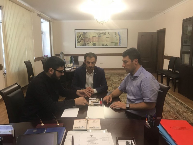 Заур Кахриманов встретился с представителями молодежных проектов