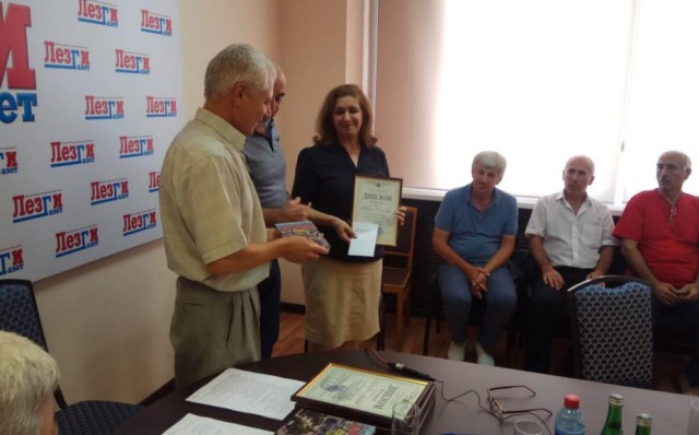 За создание документального фильма «Яйла» заслуженную награду получила Седагет Керимова
