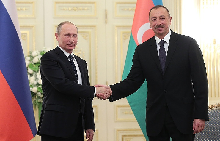 Владимир Путин и Ильхам Алиев обсудили строительство моста через реку Самур