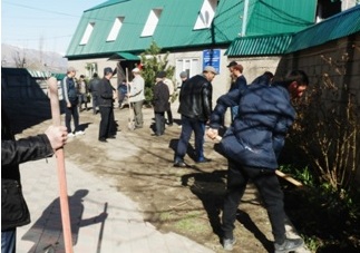 В Докузпаринском районе прошел общерайонный весенний субботник (Фото)