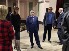 Депутат Госдумы посетил один из старейших театров Дагестана - Лезгинский