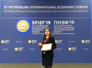 Магистрант Марина Ибрагимова получила золотую медаль и премию в размере 100 000 рублей